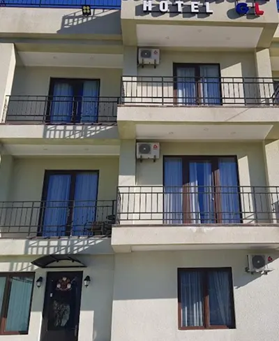 hostelfront